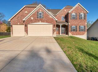 112 Maple Dr, Fenton, MO 63026