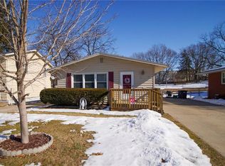 3207 Henry Ave, Des Moines, IA 50315