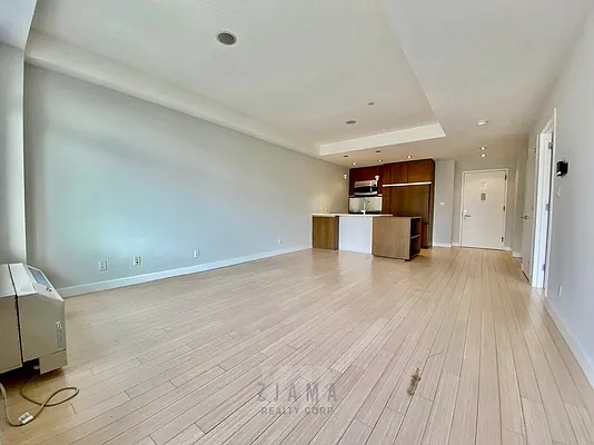 Rented by Zjama Realty Corp | media 7