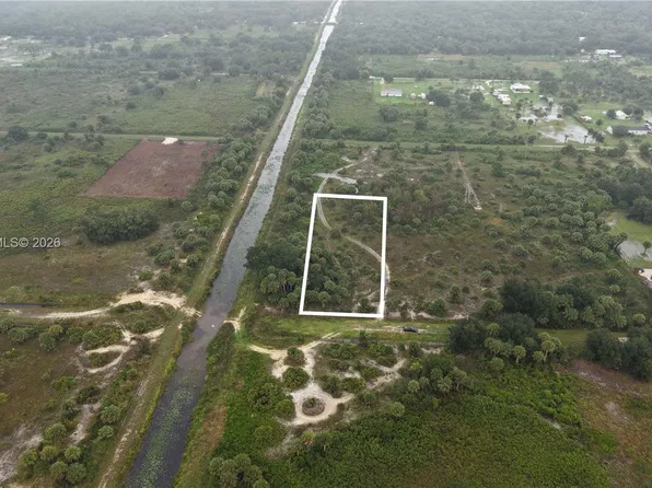 19989 NW 280th St, Okeechobee, FL 34972
