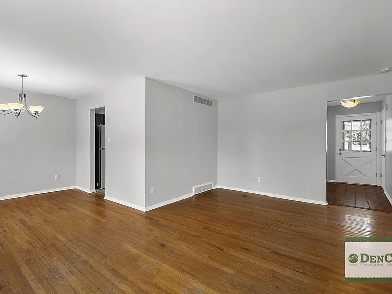 3045 Carter Cir — Photo 11