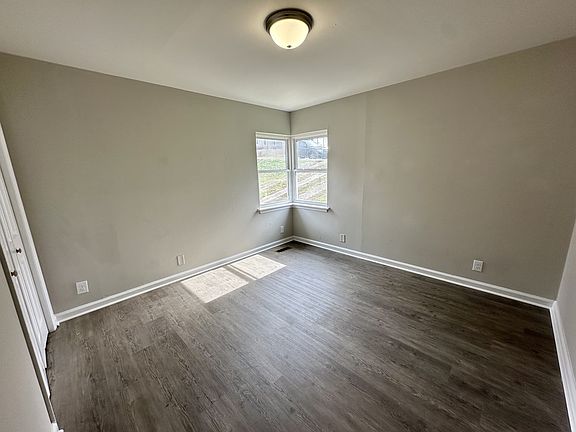 4th image of 2108 25th St W