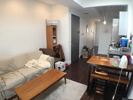 Rented by P Management | media 3