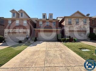 392 Dublin St, Lewisville, TX 75067
