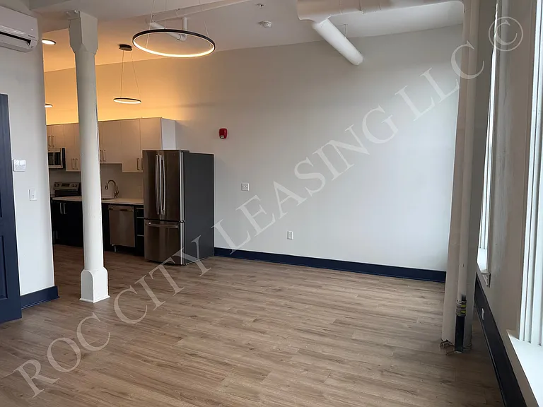 Hive @ 151 Saint Paul St — Photo 10