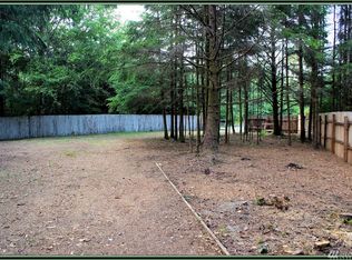 615 Arcadia Ct NE, Hoquiam, WA 98550