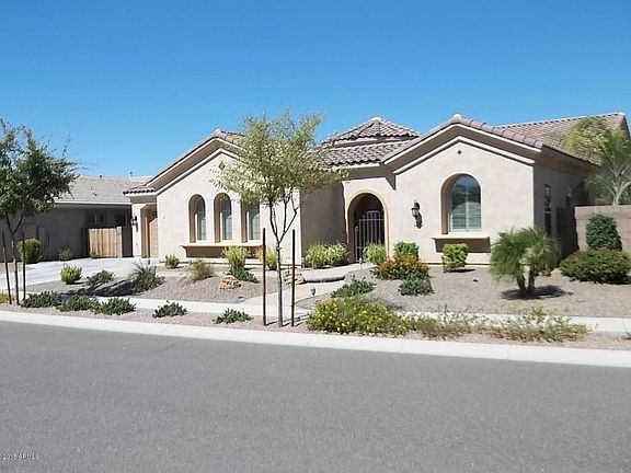 2nd image of 662 W Alamosa Dr