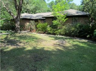 206 Magnolia Dr, Freeport, FL 32439