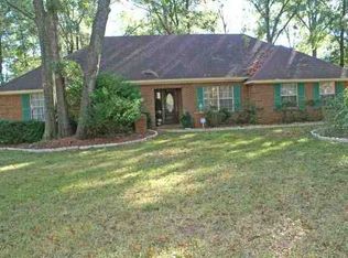 1813 Easton Forest Dr, Tallahassee, FL 32317