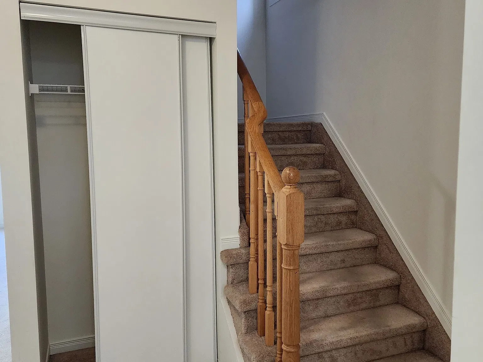 3 bed, $2,400 — Photo 3