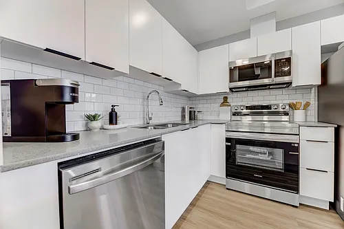 23 Aquitania Blvd W Photo 1