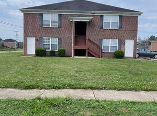 101 Kenilworth Ct, Radcliff, KY 40160