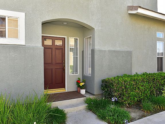 3rd image of 1741 Sunflower Ave #B
