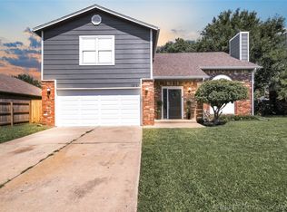 13121 E 79th Ct N, Owasso, OK 74055