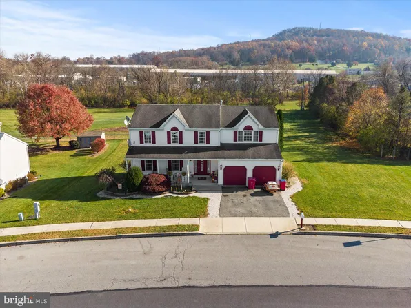 206 S Sandy Ln, Sinking Spring, PA 19608