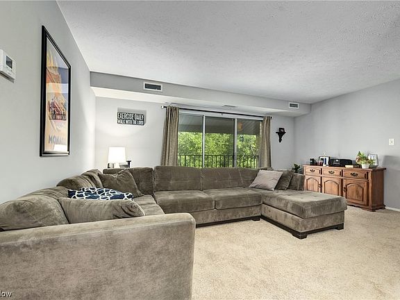 2nd image of 16405 Heather Ln #T301