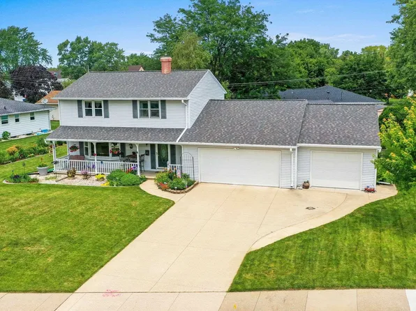 709 Virginia Dr, De Pere, WI 54115