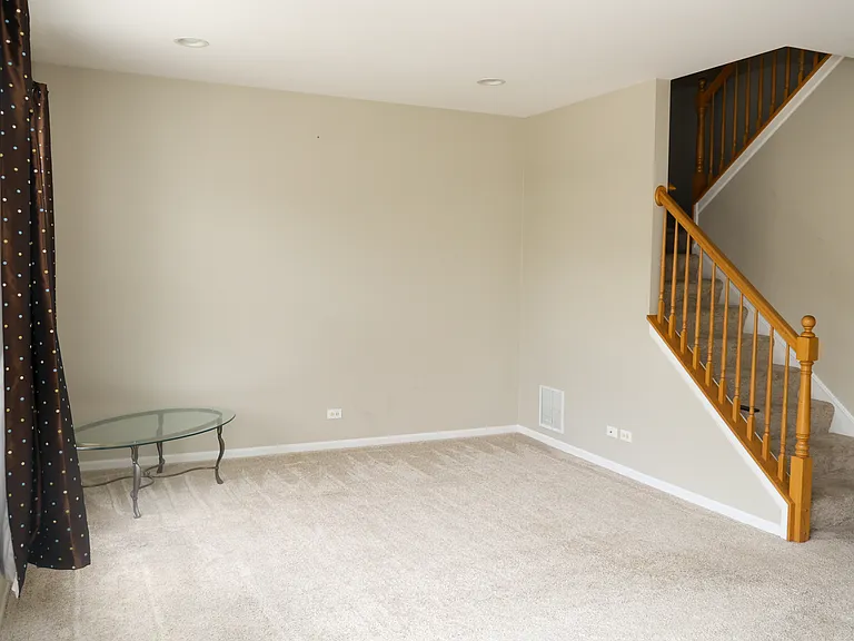 217 Comstock Dr — Photo 28