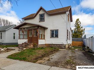 120 16th St NE, Mason City, IA 50401