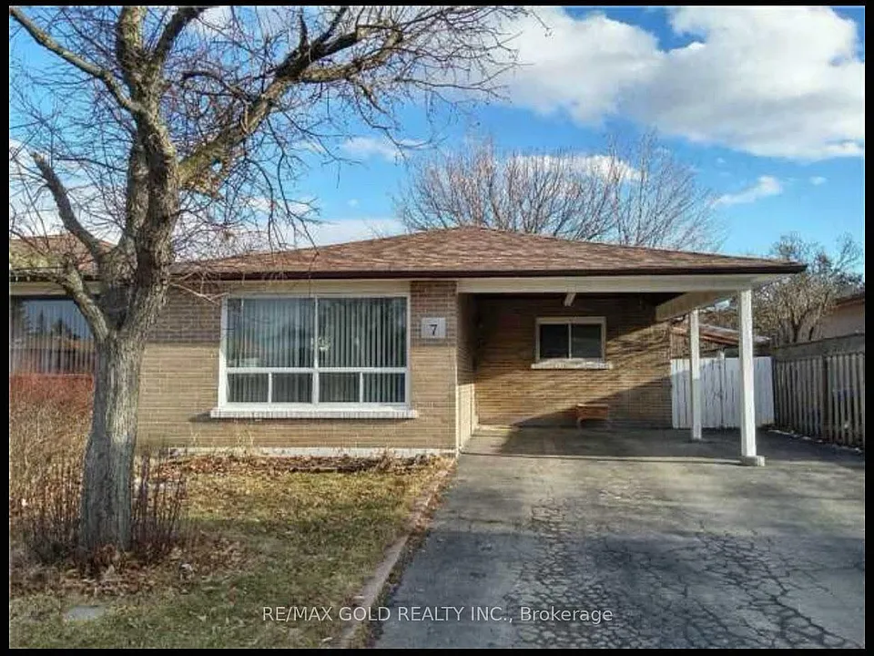7 Forsythia Rd #UPPER