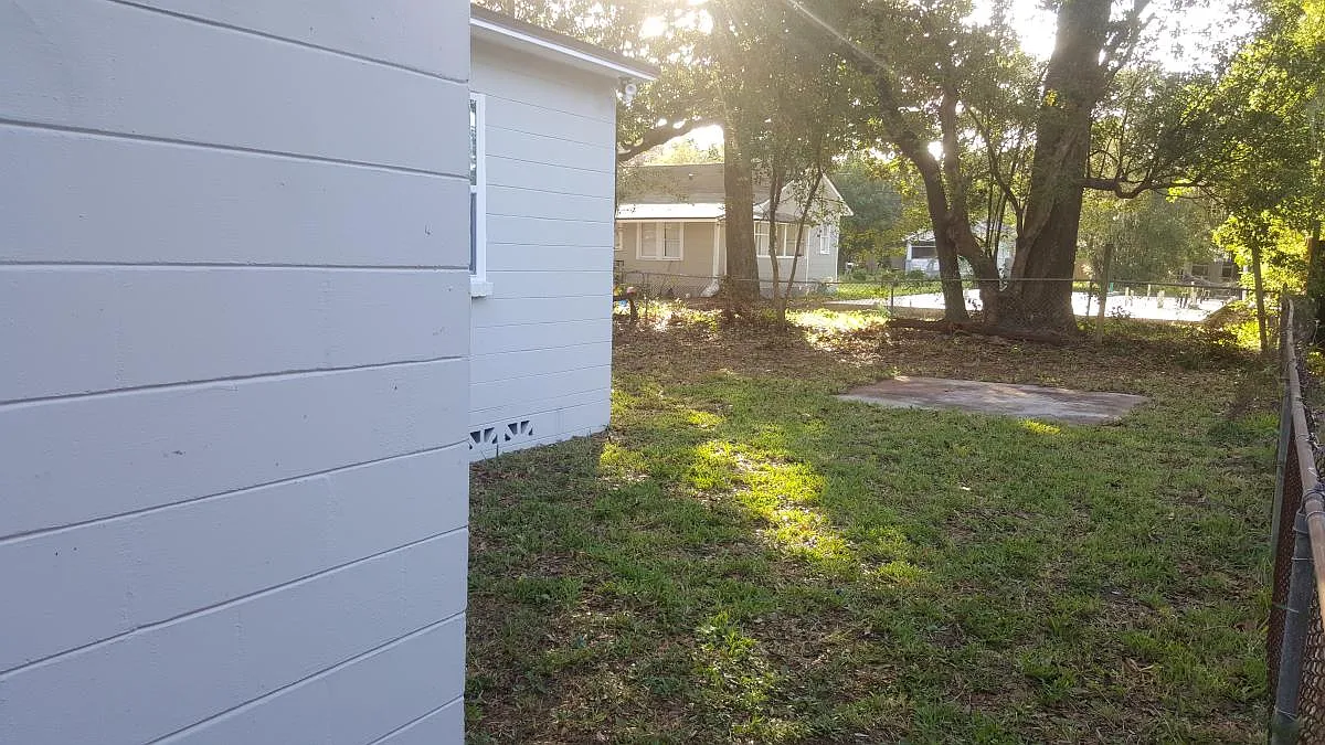 3 bed, 850 sqft, $1,100 — Photo 4