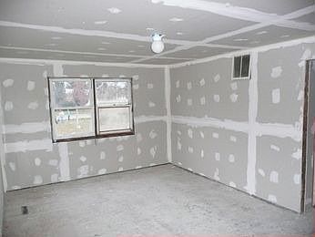 2nd image of 302 E Galveston St