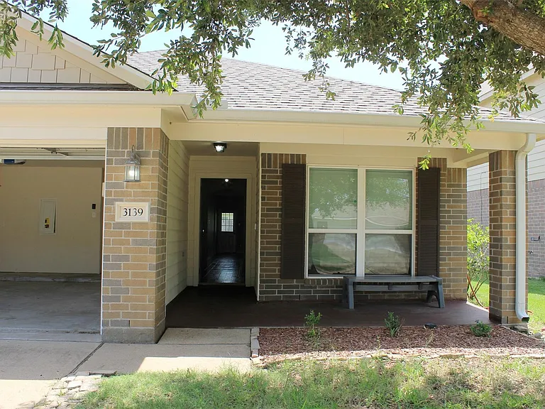 3139 Upland Spring Trce — Photo 3