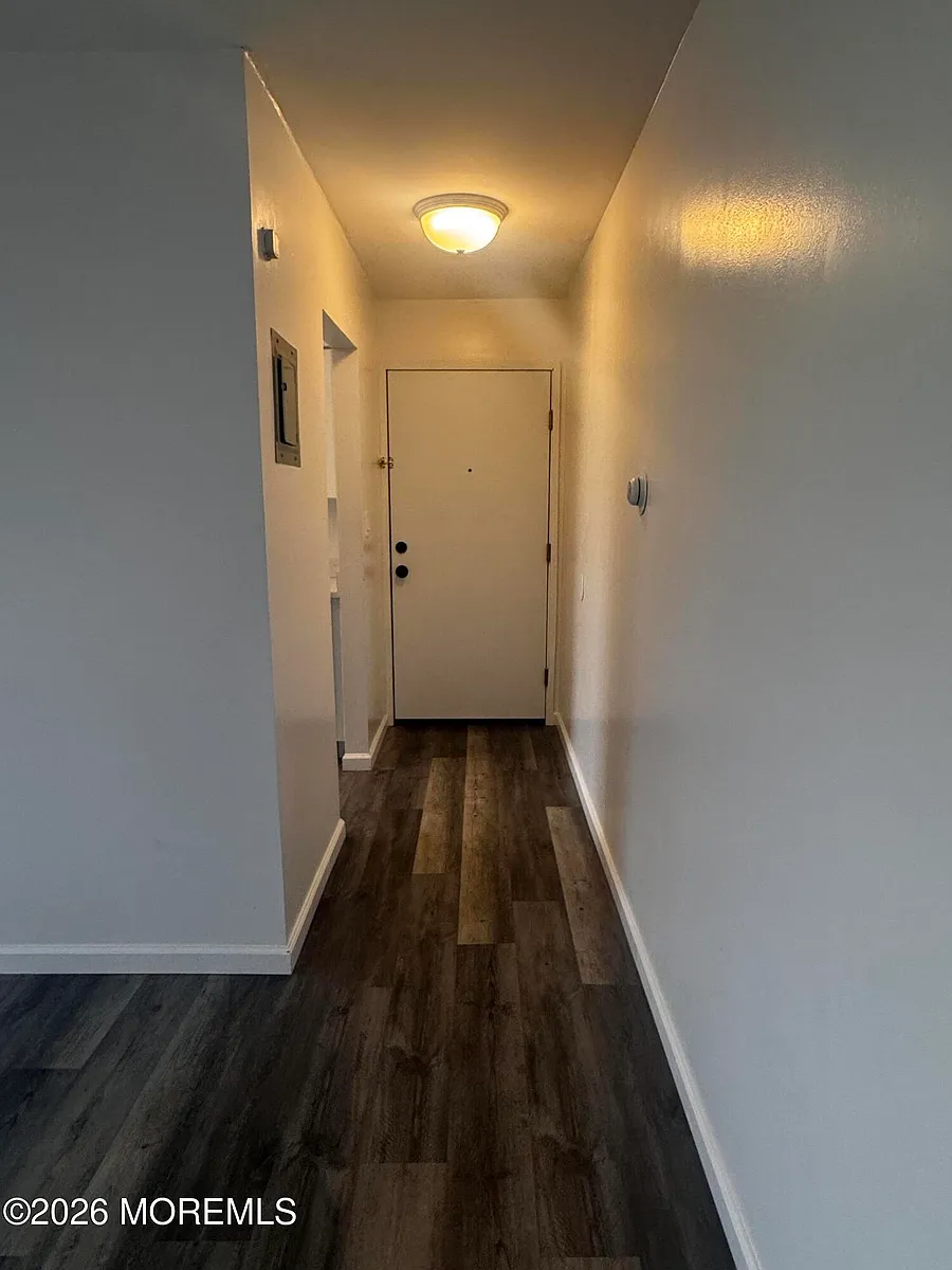 Building Photo - 7 Windsor Ter #H