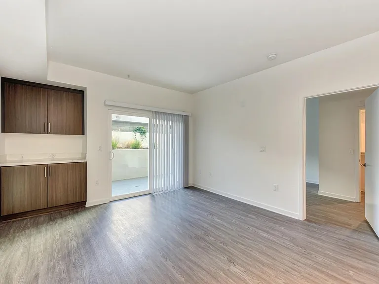 1440 Sunset Residences LLC — Photo 7