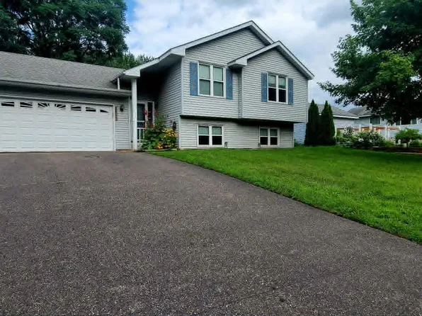 3237 Belmar Dr, Vadnais Heights, MN 55127