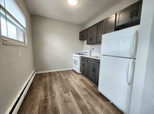 708 E Main St #3, Maple Shade, NJ 08052