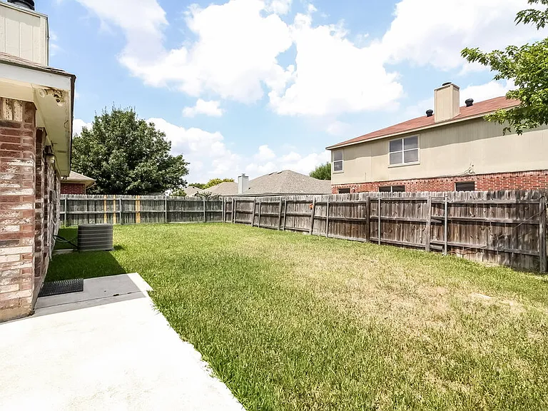 3612 Garden Springs Dr — Photo 17