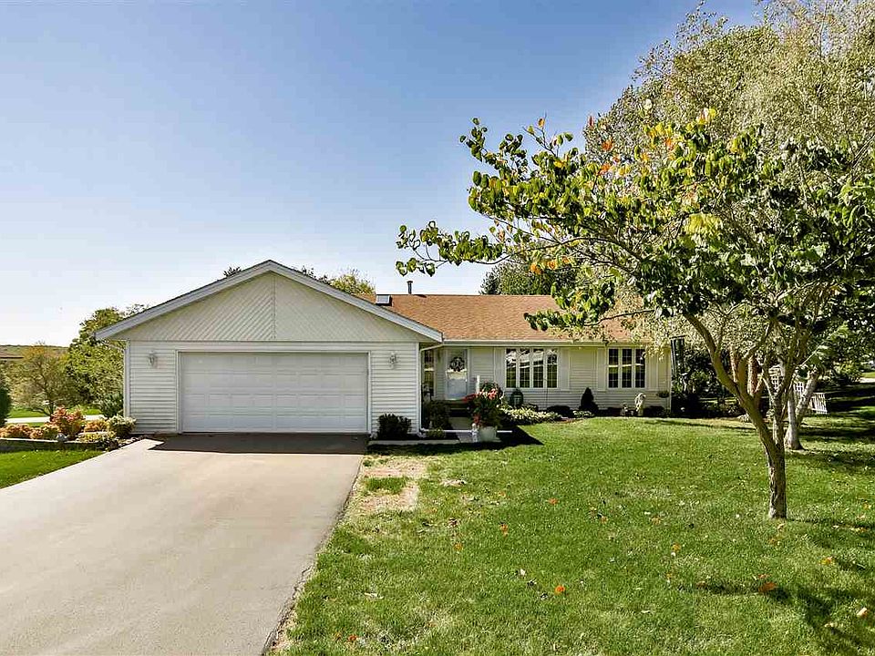1st image of 9480 Sagewood Dr