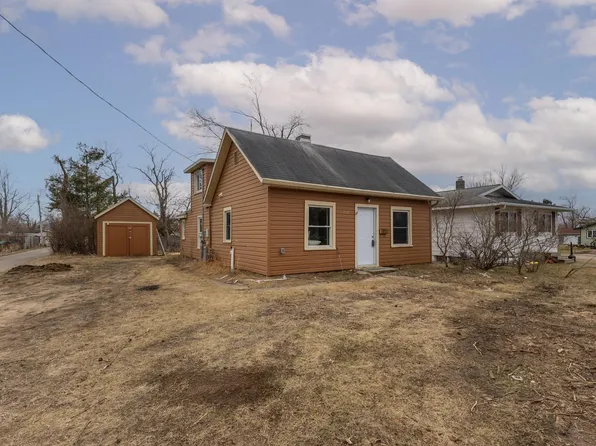 712 11th St NW, Bemidji, MN 56601
