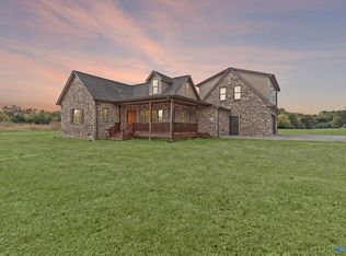 28 Henderson Rd, Lynchburg, TN 37352