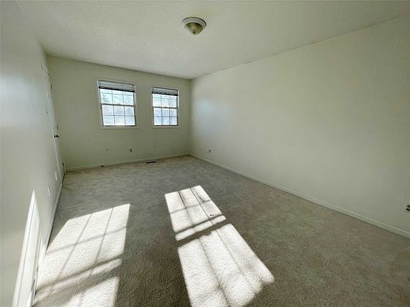 3rd image of 567 Millard St