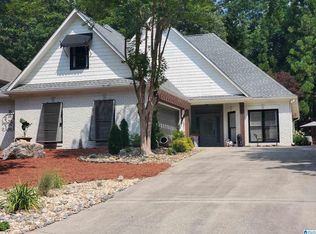 1042 Hermitage Cir, Birmingham, AL 35242