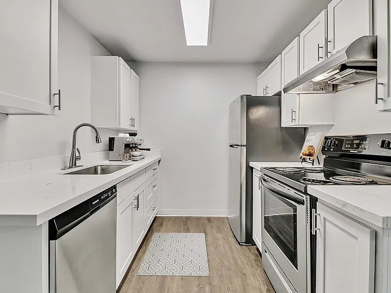 The Landing Apartments — Photo 31