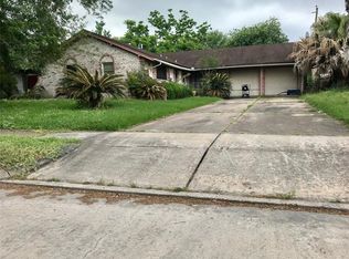 7738 Red Robin Ln, Houston, TX 77075