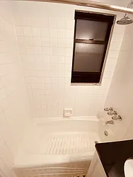 Rented by Metropolis Real Estate of Manhattan