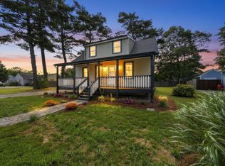 31 Chippewa Dr, Buzzards Bay, MA 02532