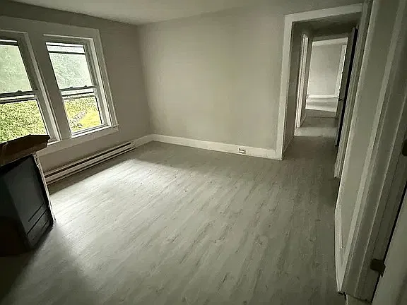 4 bed, $1,625 — Photo 2