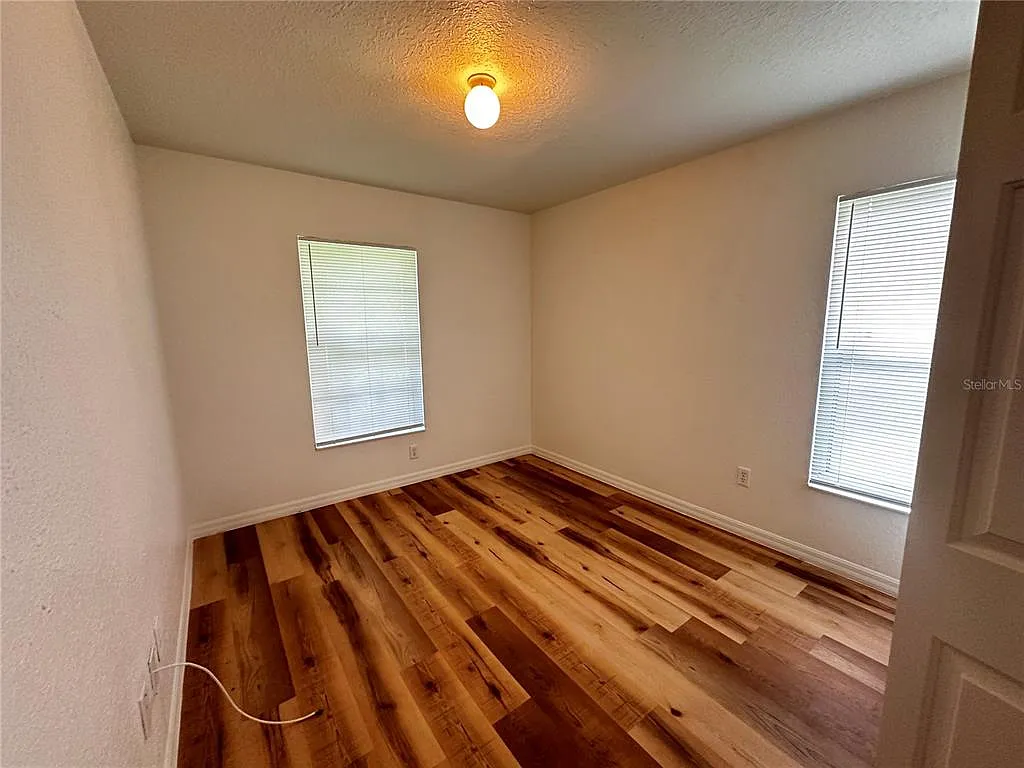 3 bed, 2.0 bath, 1161 sqft, $1,545 — Photo 4