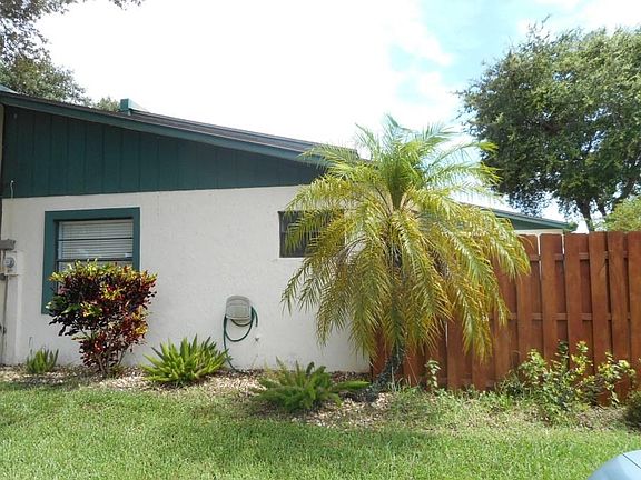 5th image of 1034 Manor Drive #9b