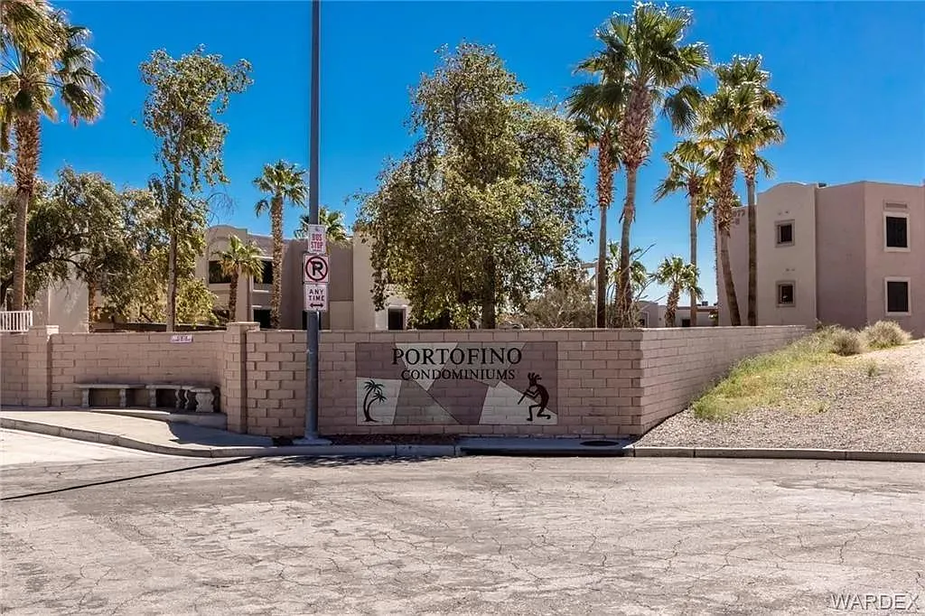 2032 Mesquite Ln #202 — Photo 4