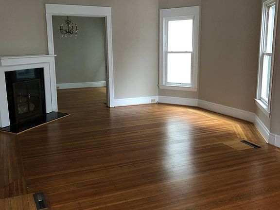4th image of 117 Norwood Ave #1