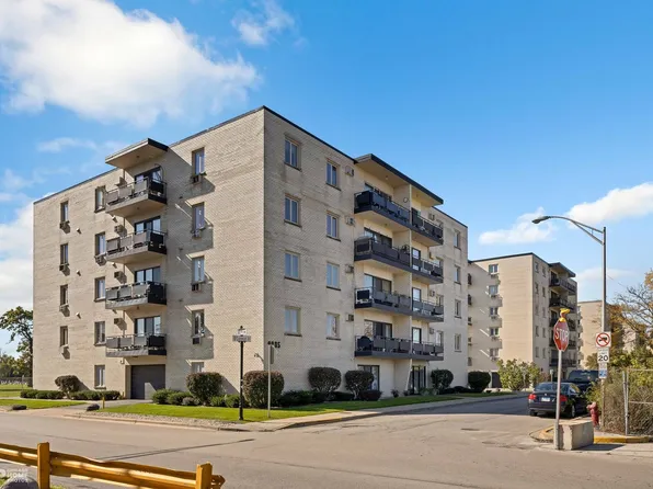 8005 Oconnor Dr APT 3E, River Grove, IL 60171