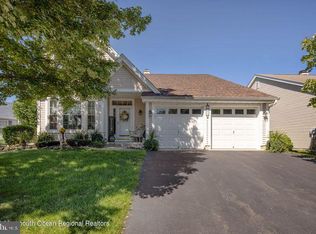 5 Frog Pond Dr, Barnegat, NJ 08005