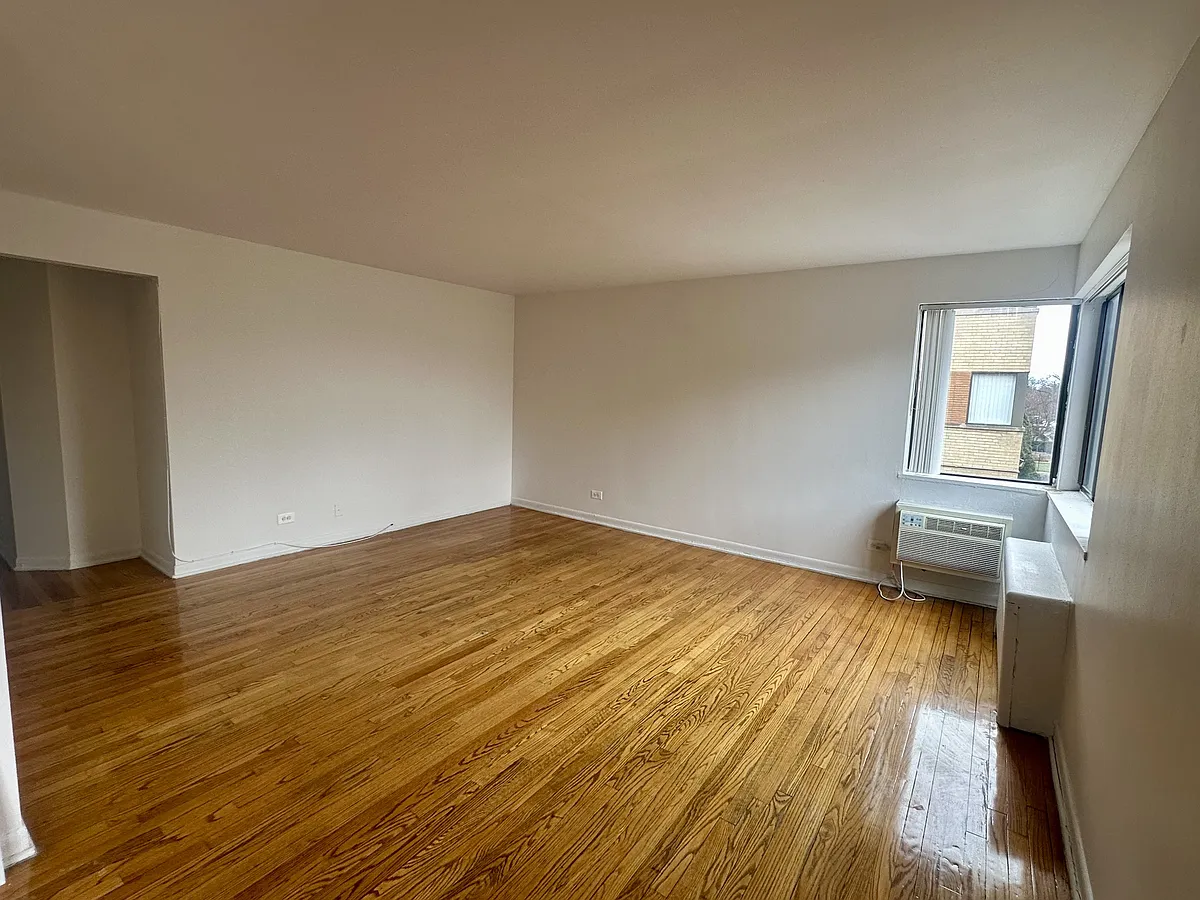 Building Photo - 1512 W Farwell Ave #2A