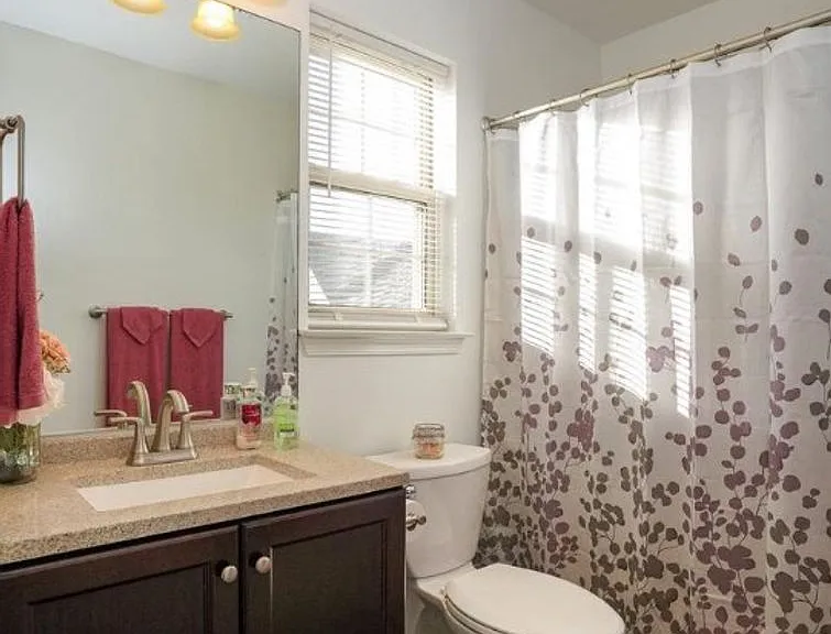 900 Skyview Dr — Photo 8